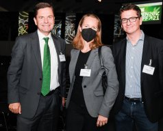 Spar Präsident Mag. Fritz Poppmeier, Ass.-Prof. Dr. Cordula Cerha (WU Wien), Markus Linder, CEO Inogo (v.li)