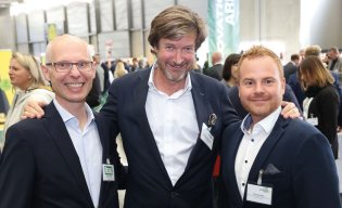 Mag. Franz Kahrer, REGAL Marketing, Mag. Reinhard  Möseneder, Peeroton-GF und Thomas Uitz, Peeroton (v.li)